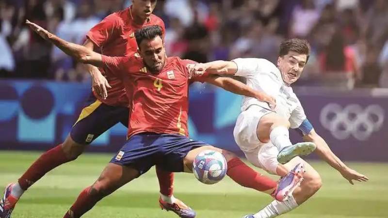 bsports必一运动(中国区)官方网站 门将手接回传球的限制